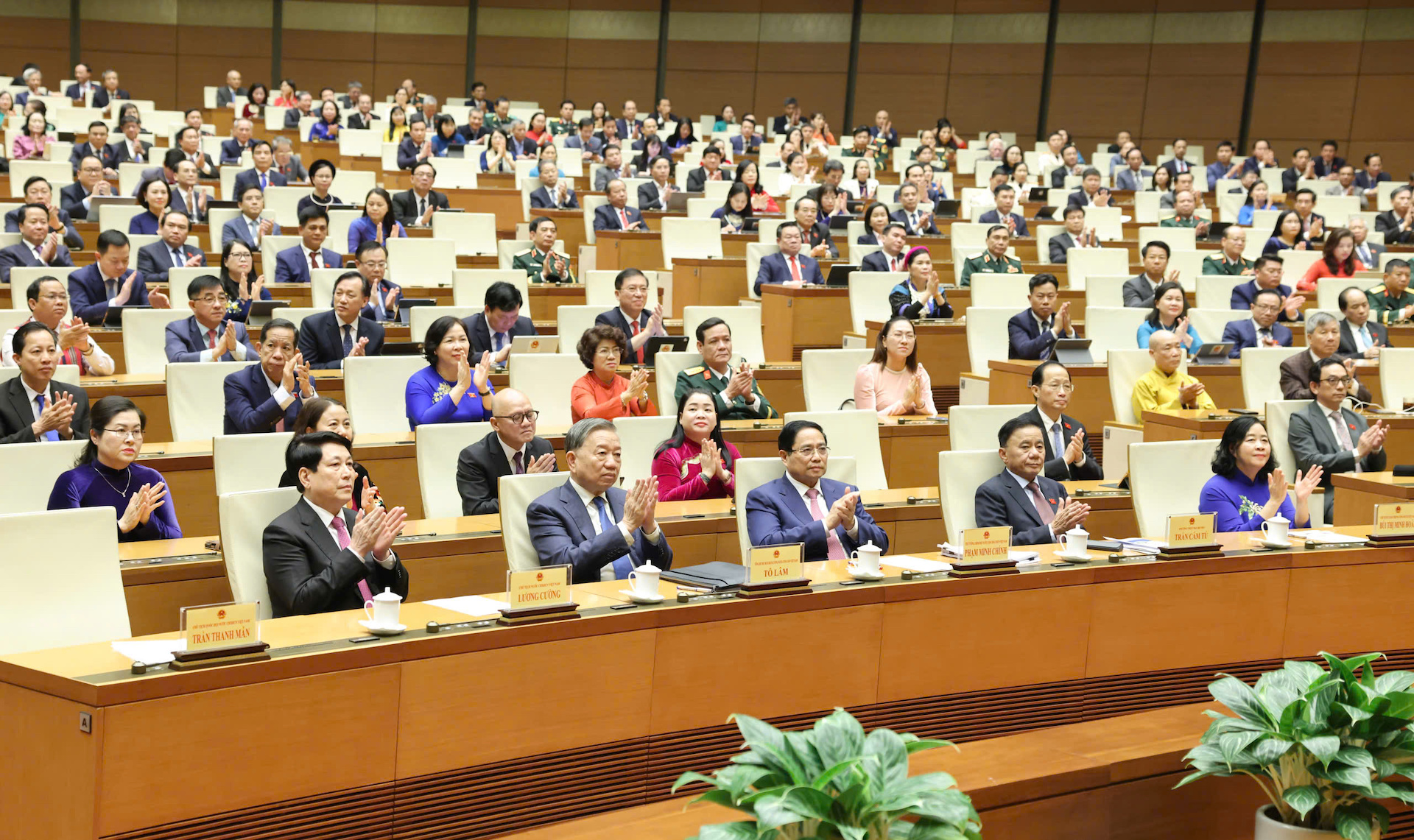 Kỳ họp thứ mười, Quốc hội khóa XV thành công tốt đẹp, hoàn thành toàn bộ chương trình đề ra